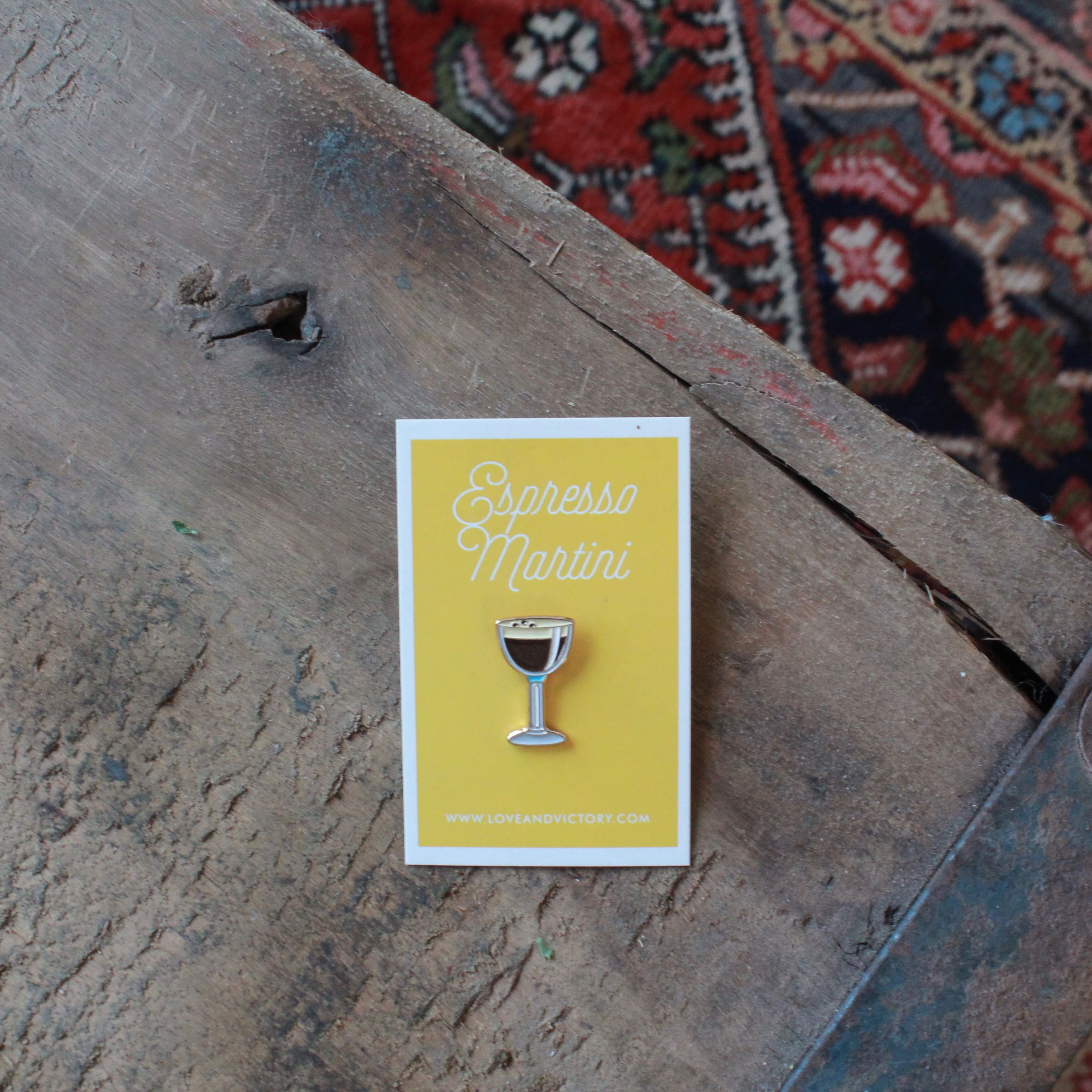 COCKTAIL PIN
