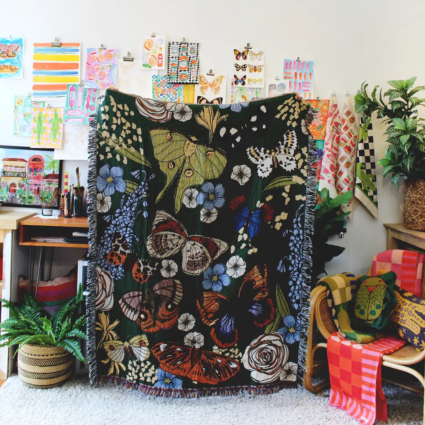 FLORAL BUTTERFLY TAPESTRY BLANKET