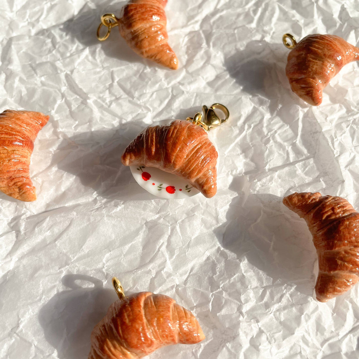 BAG CHARM: CROISSANT