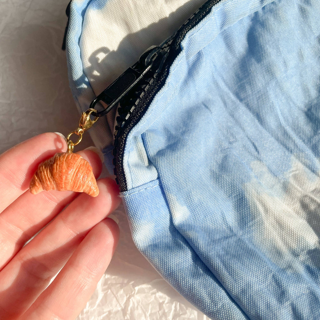 BAG CHARM: CROISSANT