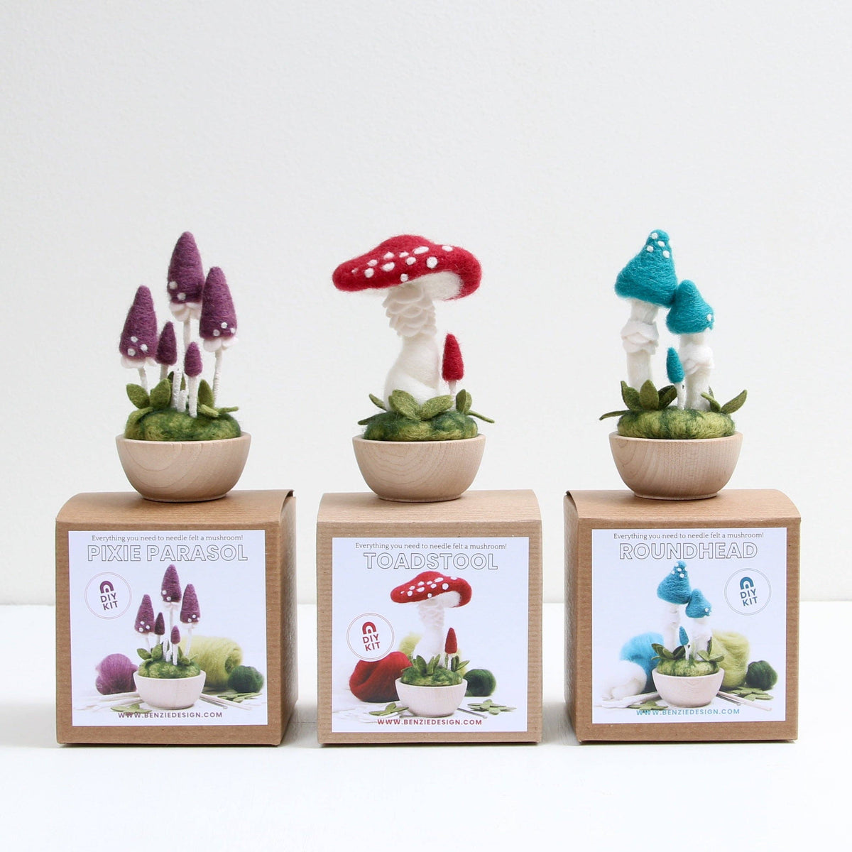 NEEDLE FELTING KIT - CRIMSON TOADSTOOL