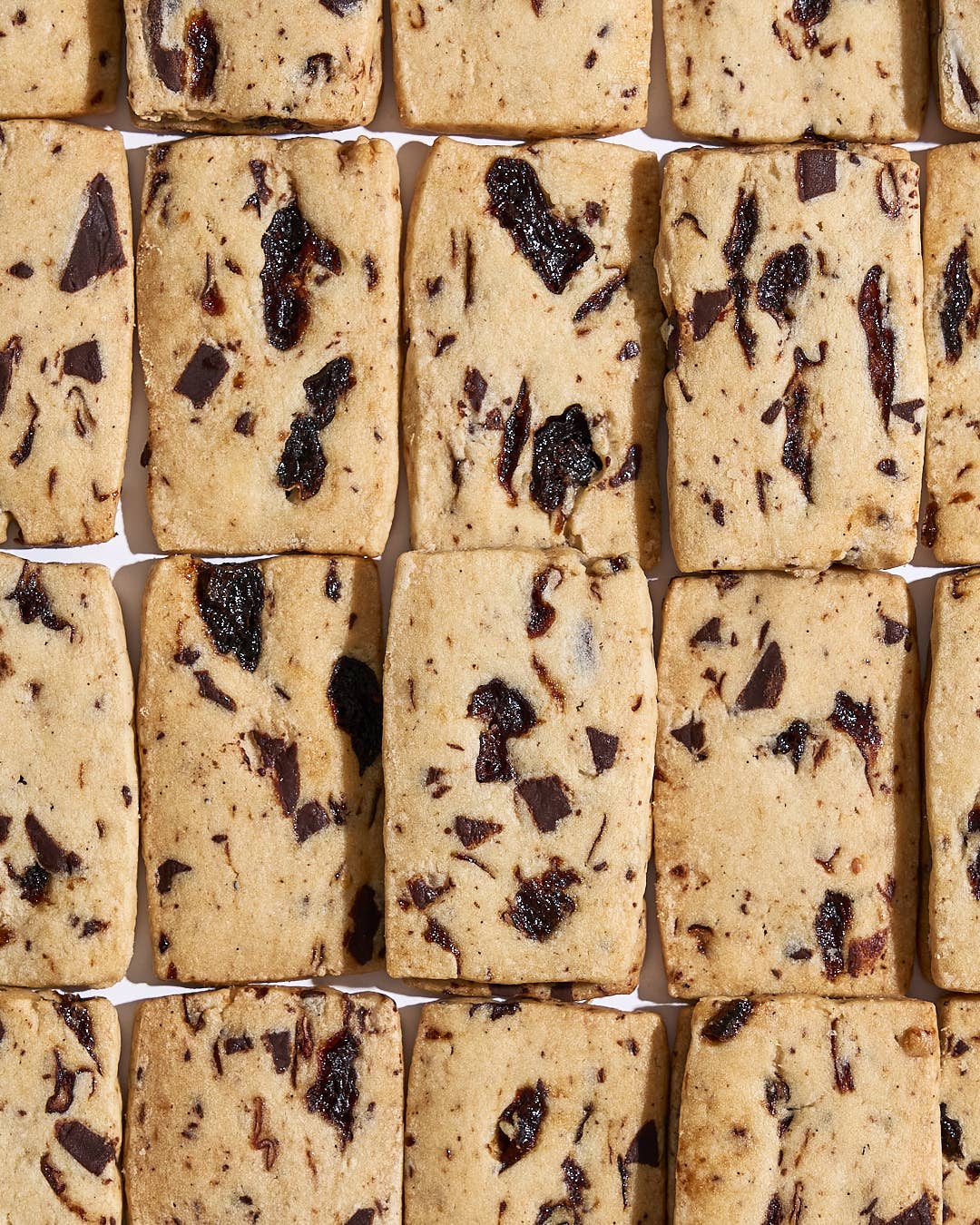 CHOCOLATE CHERRY SHORTBREAD (PACK OF 12)