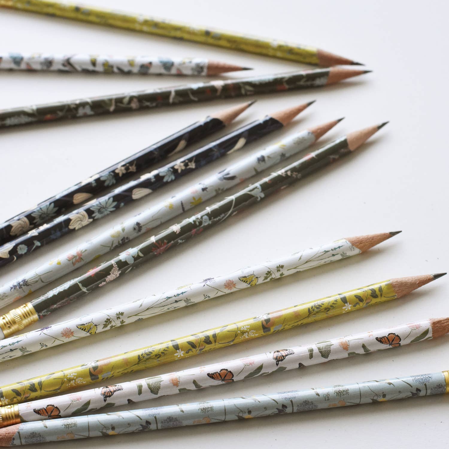 FLUTERRY MIX PENCIL TERRARIUM