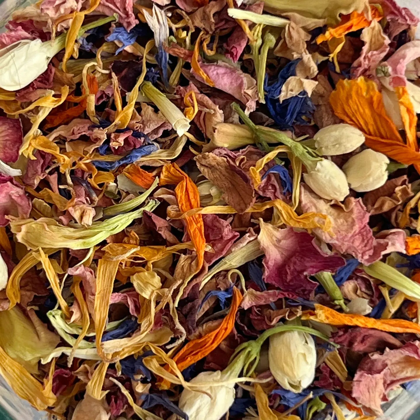 EDIBLE DRIED FLOWER PETALS