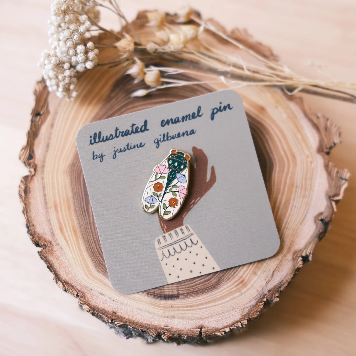 CICADA ENAMEL PIN