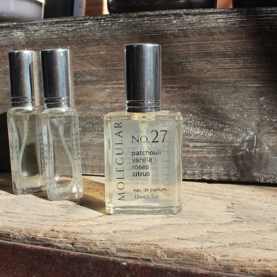 MOLECULAR NATURAL PERFUMES