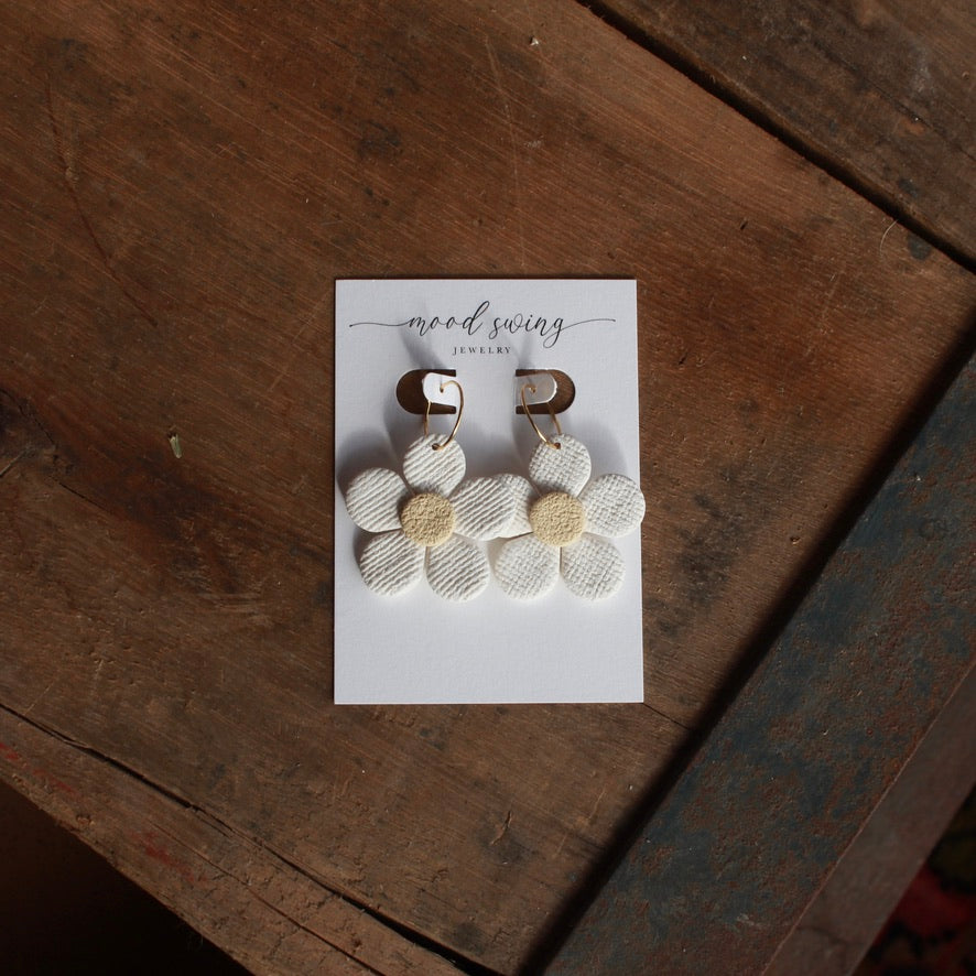 MOOD SWING EARRINGS