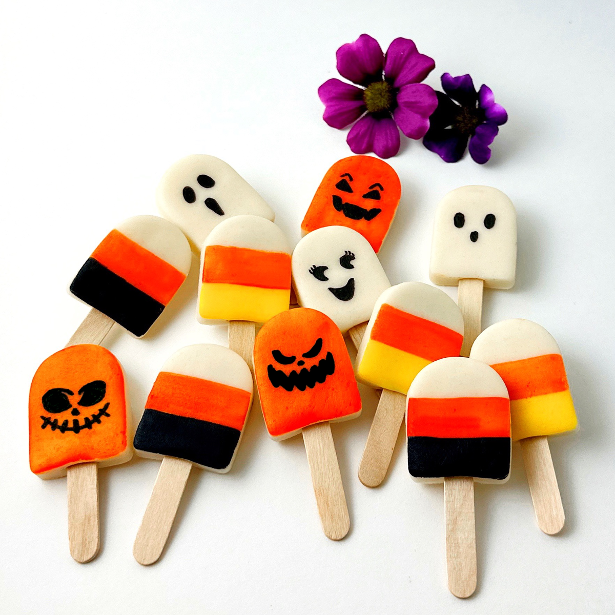 GOURMET MARZIPAN MINI HALLOWEEN POPS