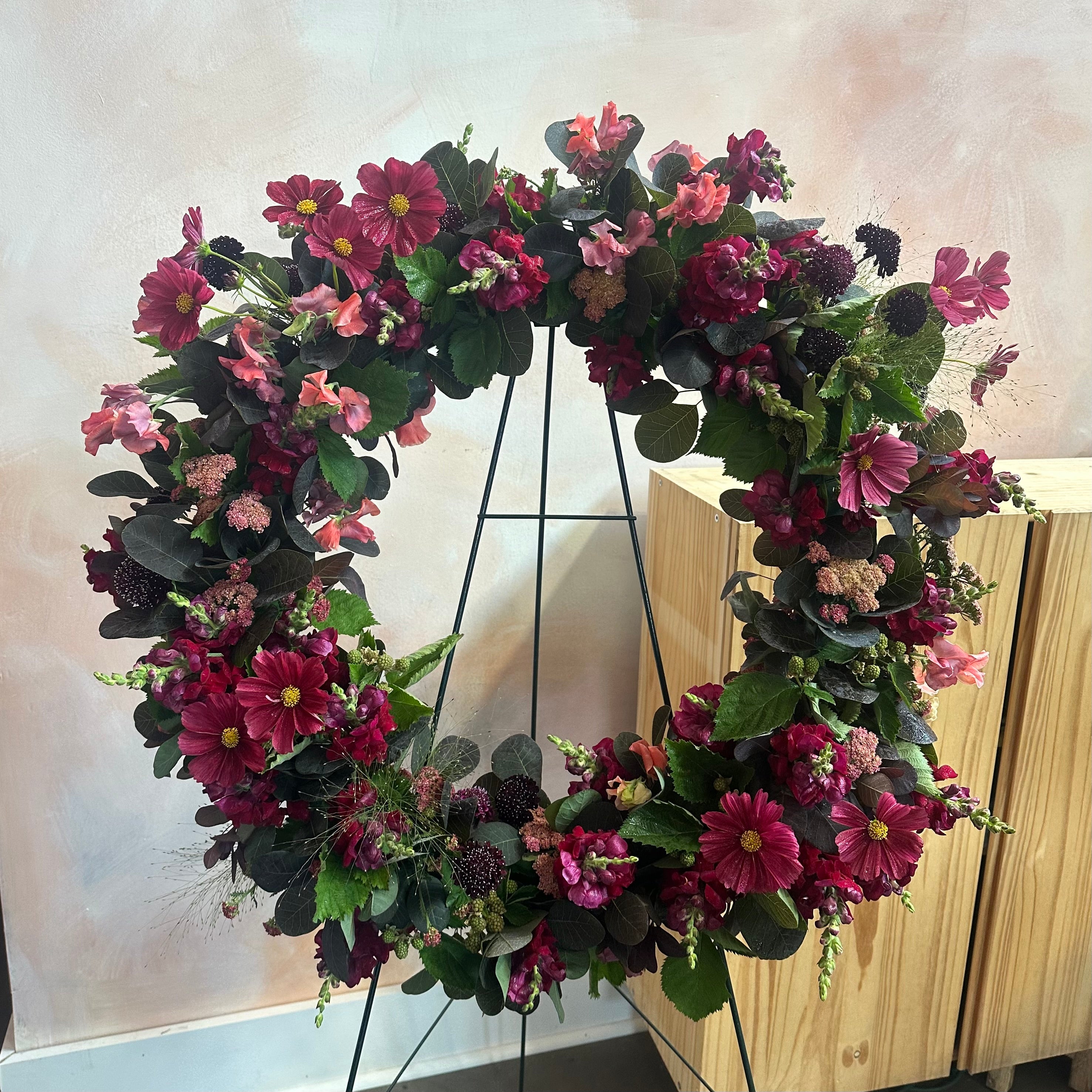 MEMORIAL WREATH – Wildroot Floral