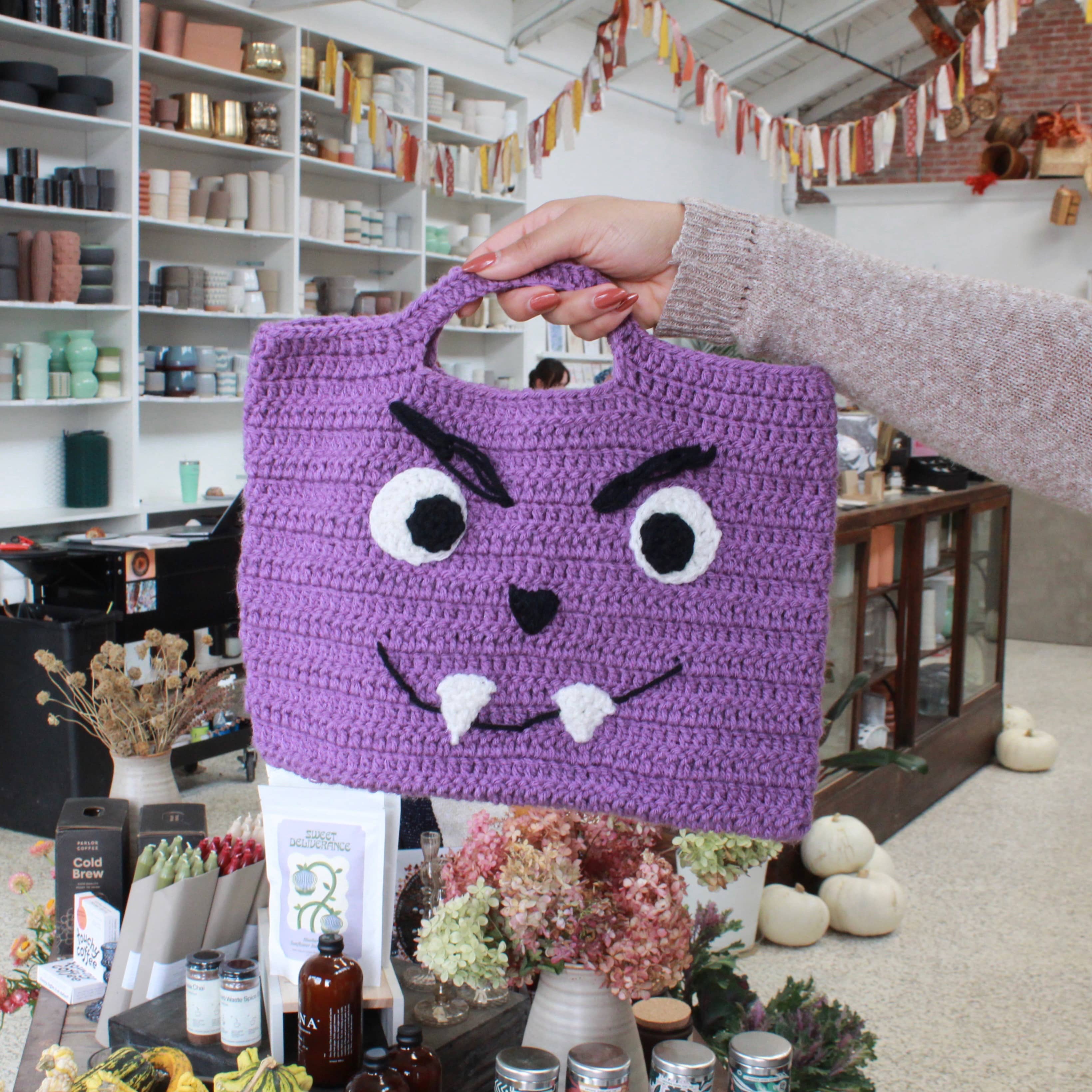CROCHET TREAT TOTE