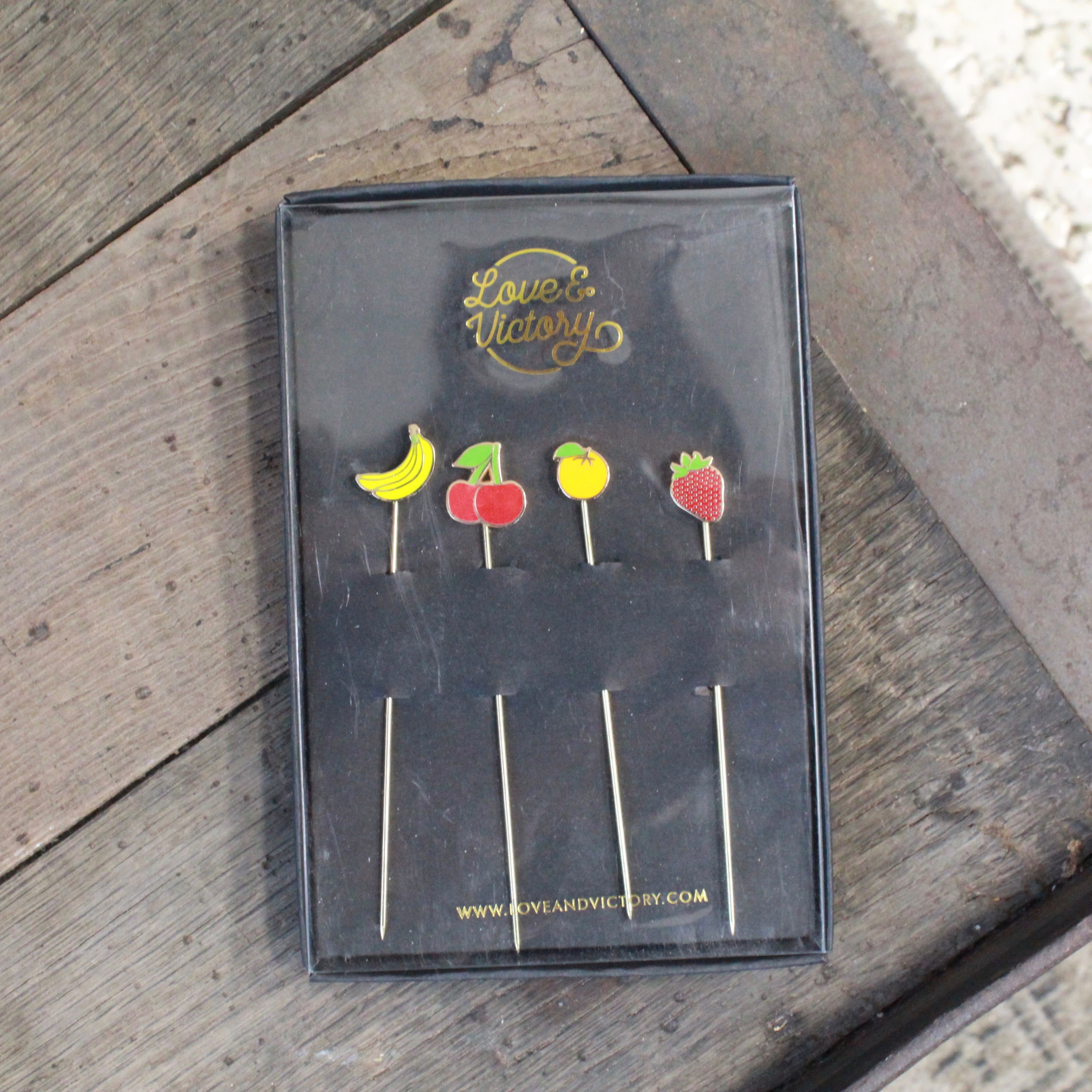 FRUIT COCKTAIL PICKS
