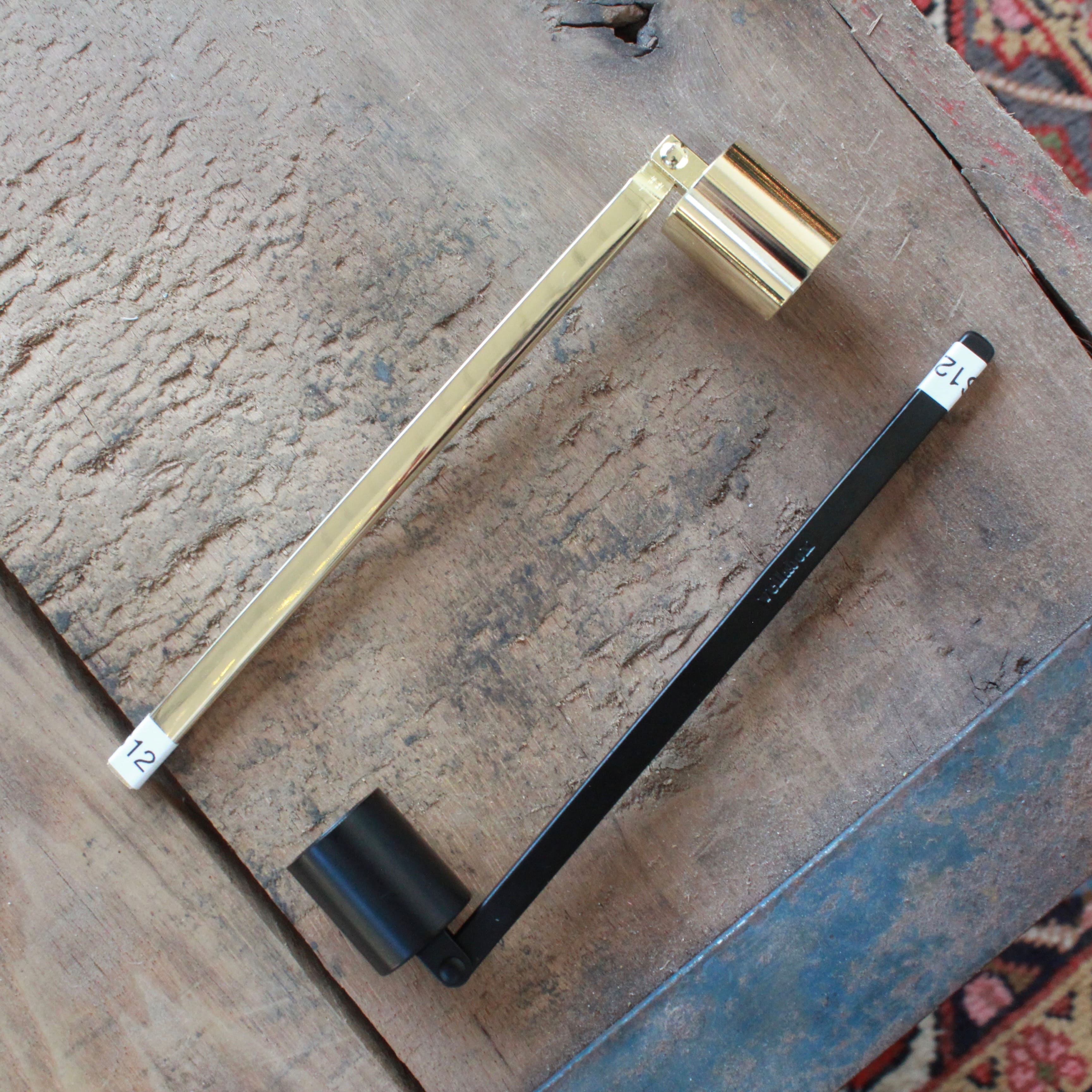 CANDLE SNUFFER
