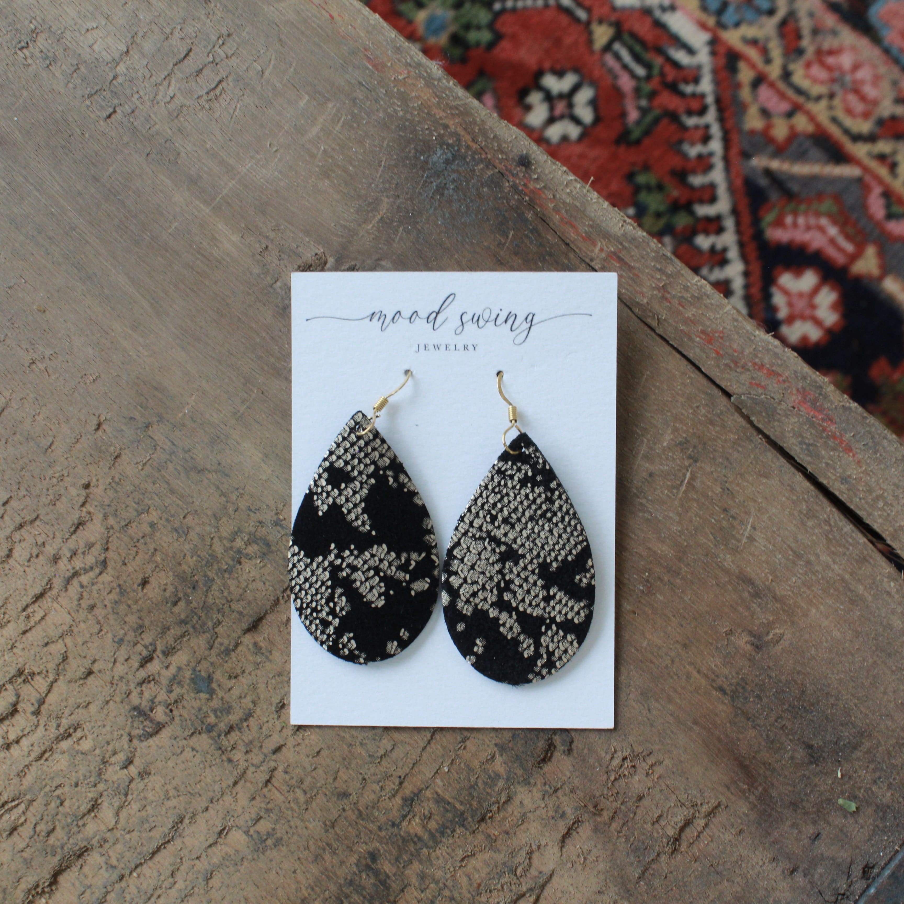MOOD SWING EARRINGS