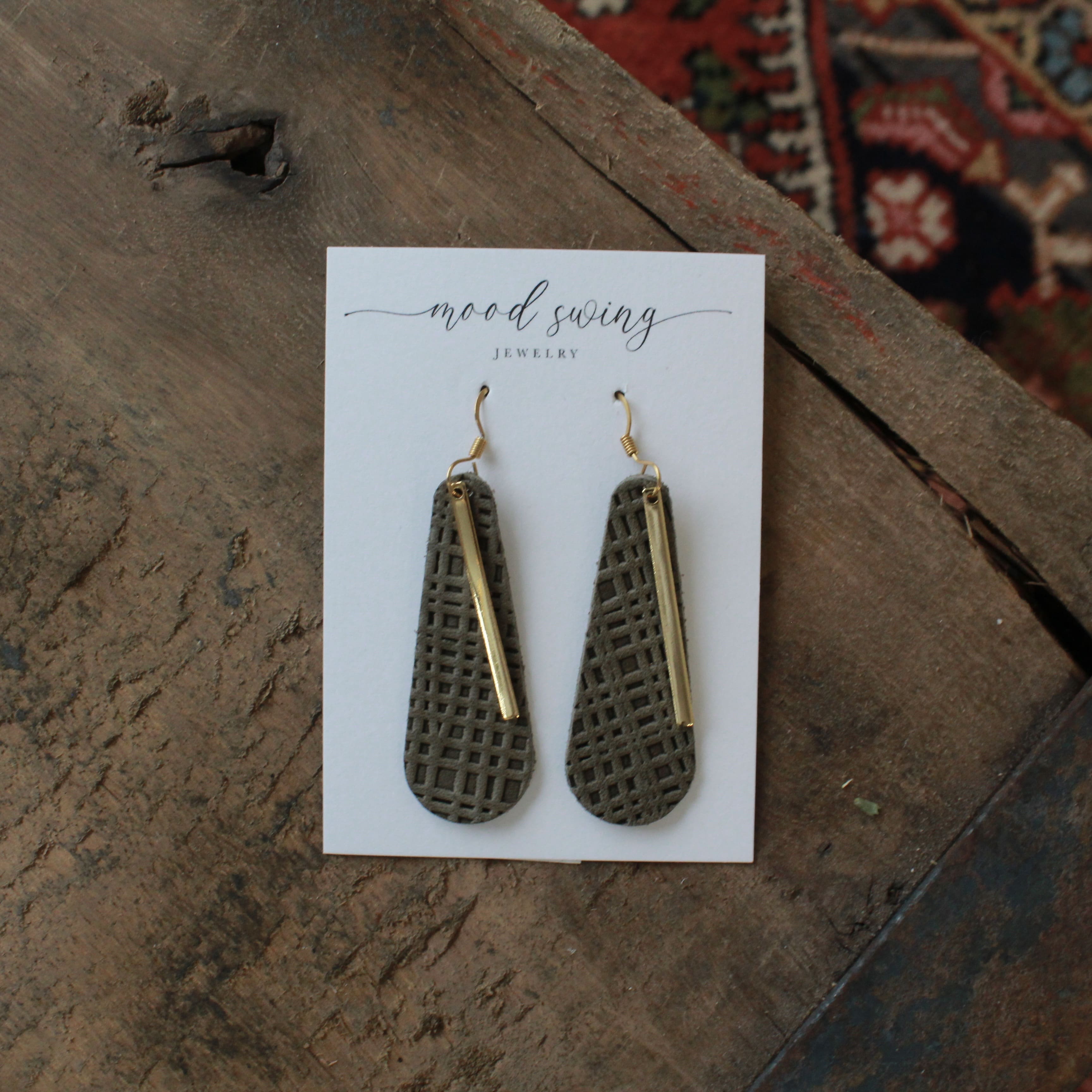 MOOD SWING EARRINGS