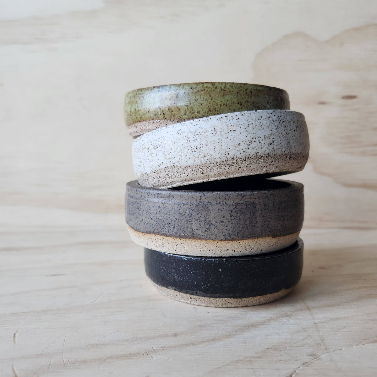 CATCHALL DISH: SPECKY WHITE