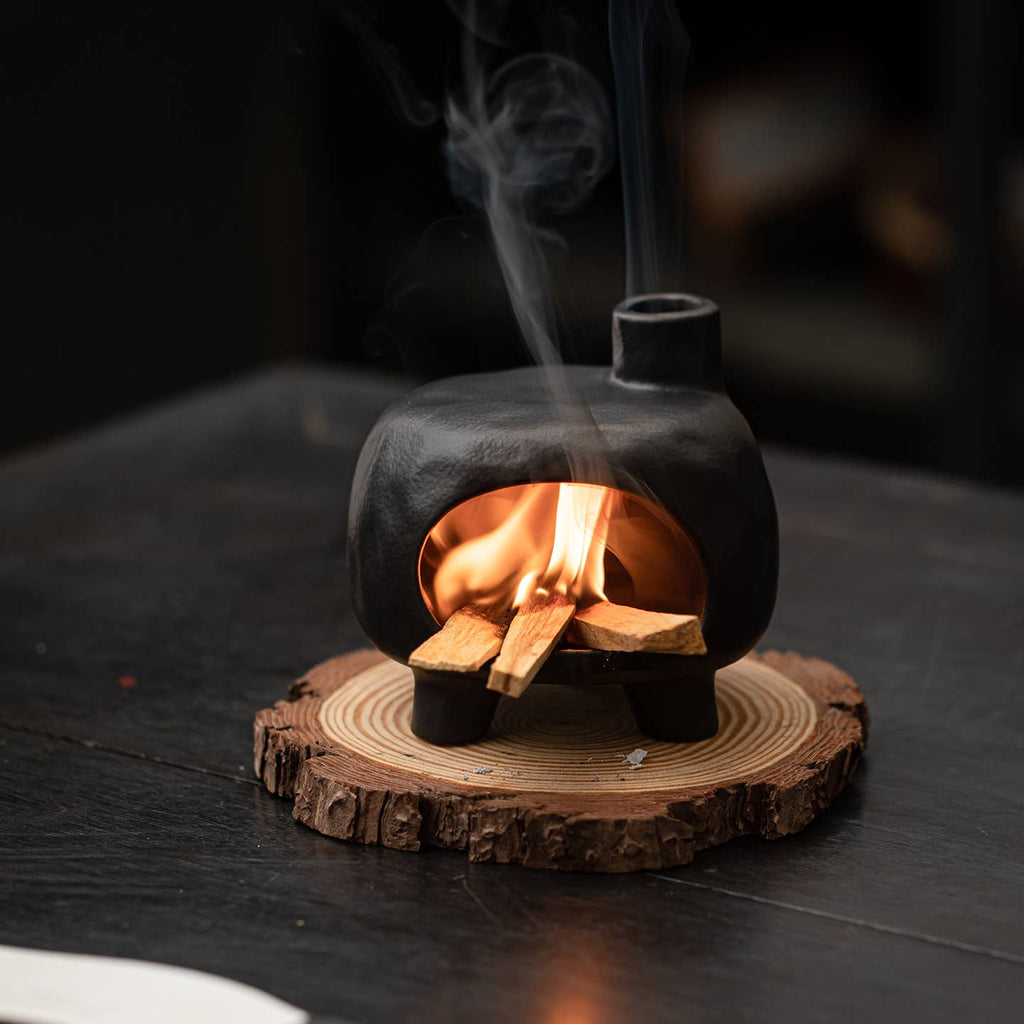 LITTLE ZEN HOUSE FIREPLACE