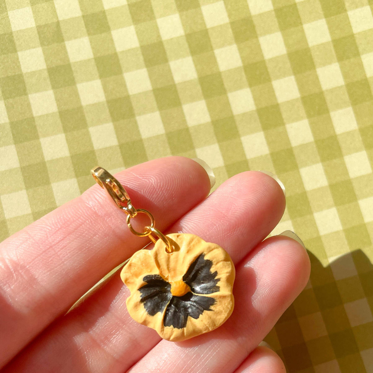 BAG CHARM: YELLOW PANSY
