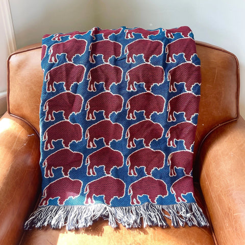 BUFFALO WOVEN THROW BLANKET