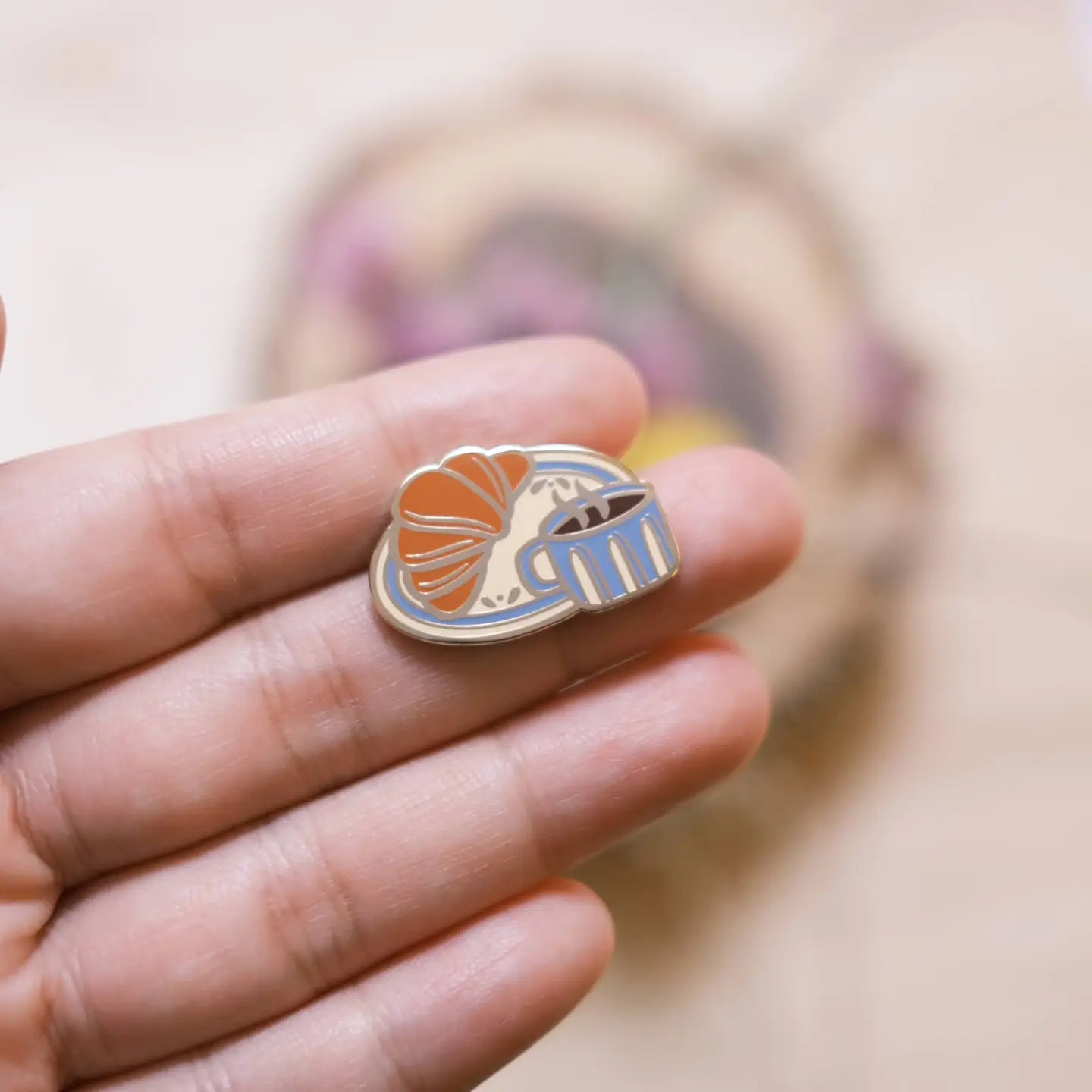 CROISSANT ENAMEL PIN
