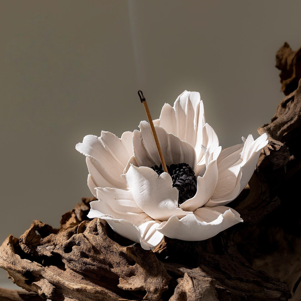 HANDMADE CERAMIC ANEMONE FLOWER INCENSE HOLDER