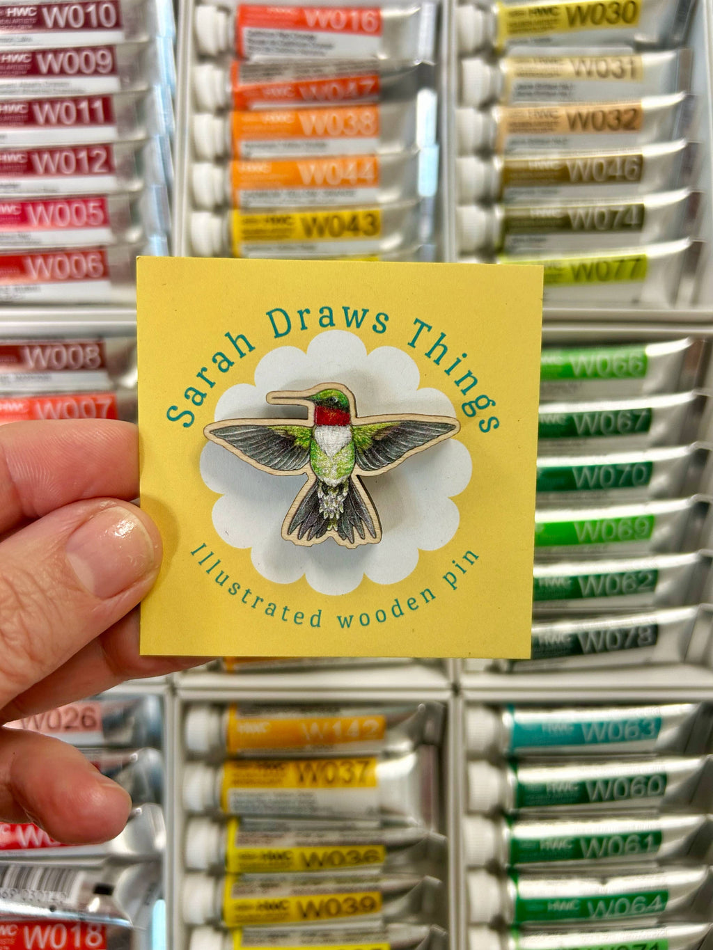 RUBY-THROATED HUMMINGBIRD ILLUSTRATED WOODEN PIN