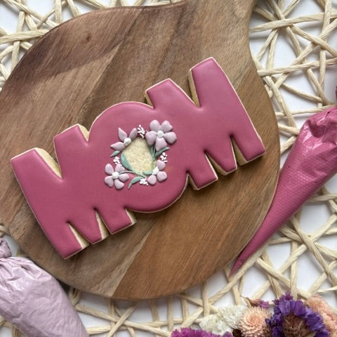MOLLY BROWN CUTOUT COOKIE (5/10 & 5/11 ONLY)