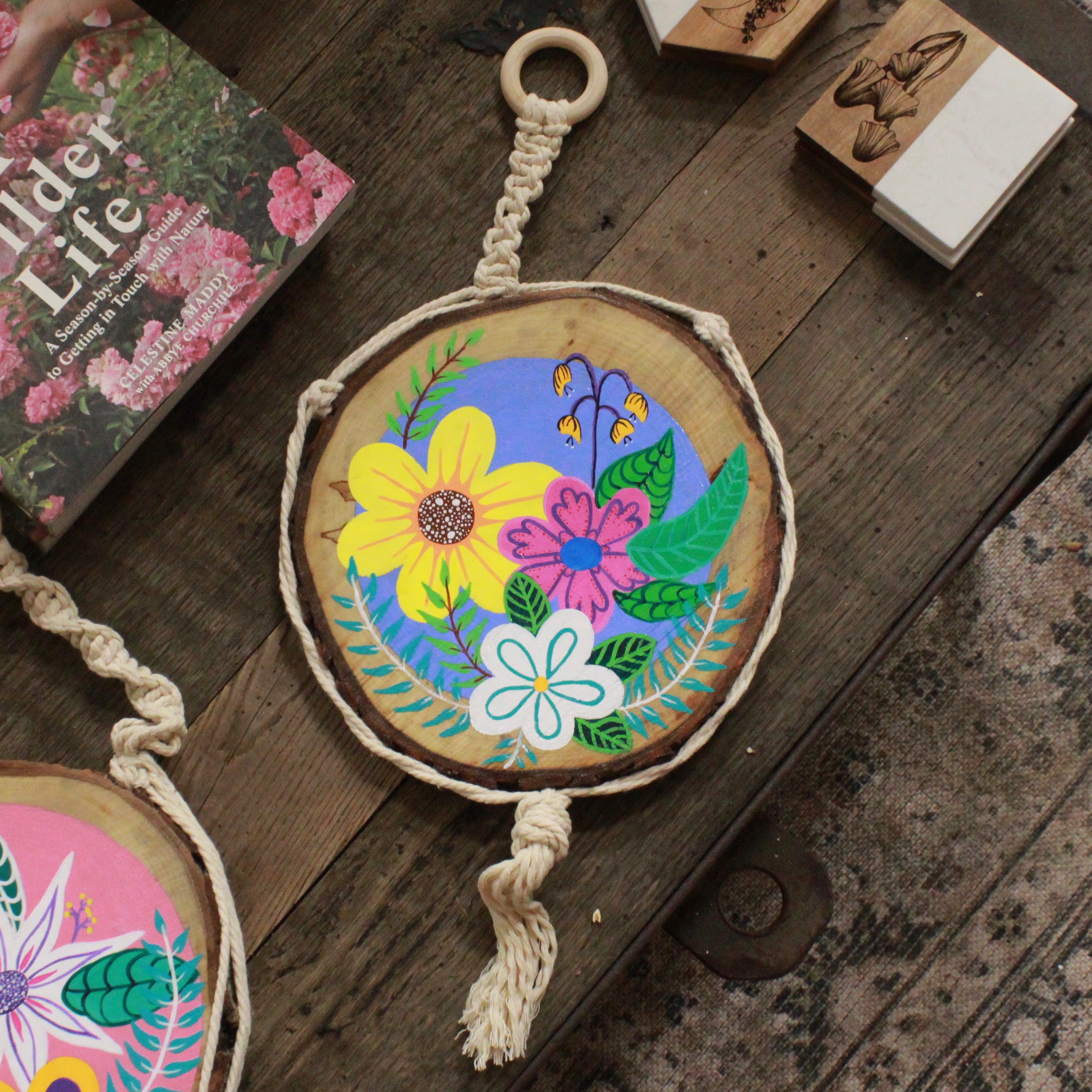 MACRAME WOOD ROUND