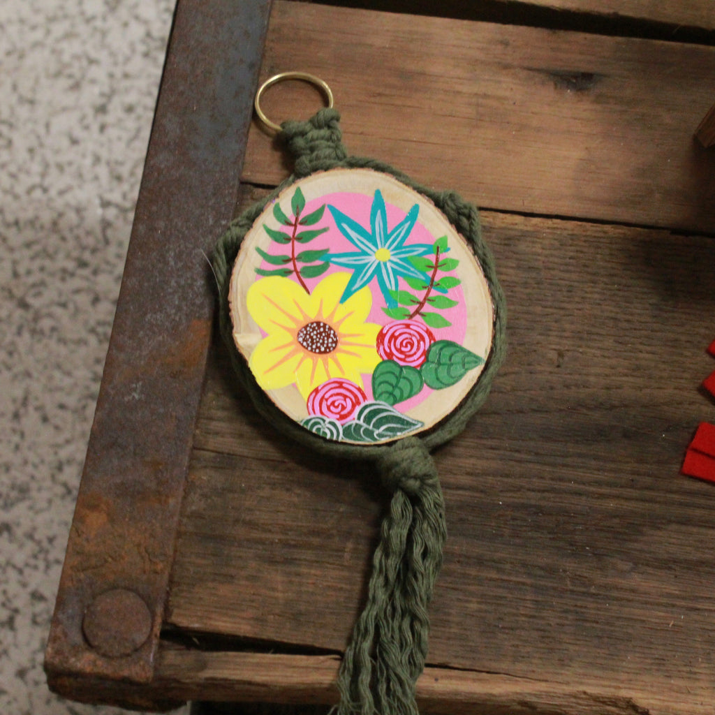 MACRAME WOOD ROUND
