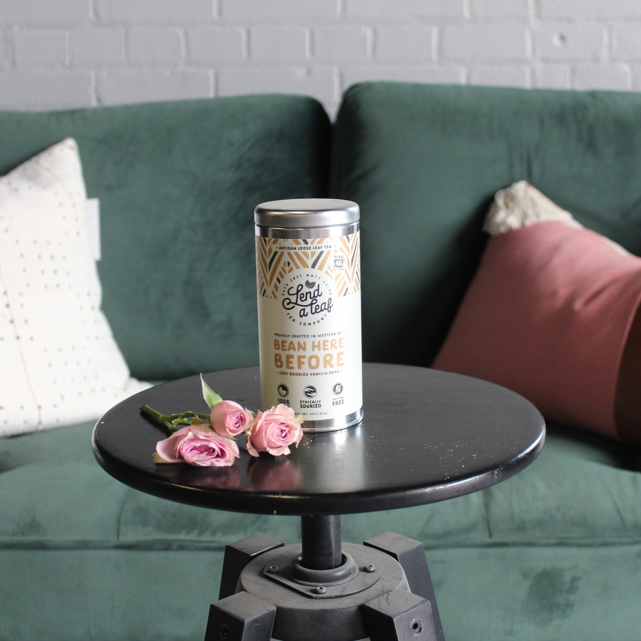 LEND A LEAF TEA TIN