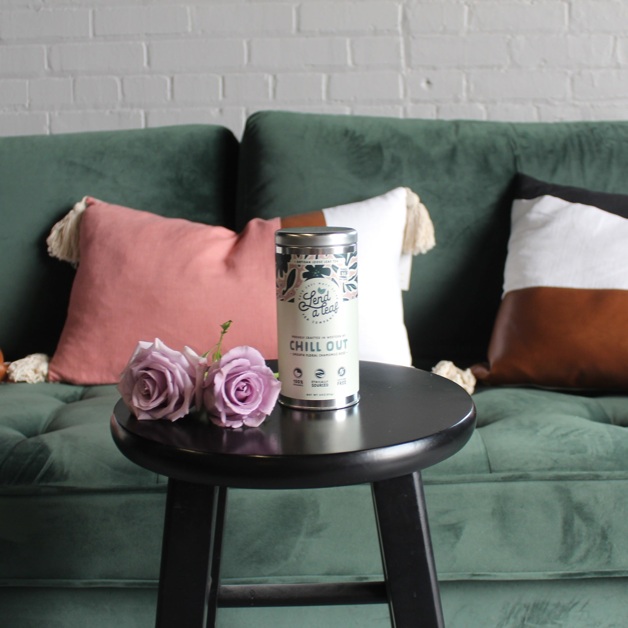 LEND A LEAF TEA TIN